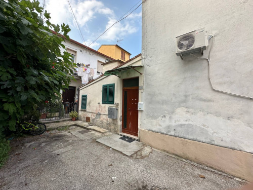 Casa indipendente in vendita a Mosciano Sant'angelo (TE)