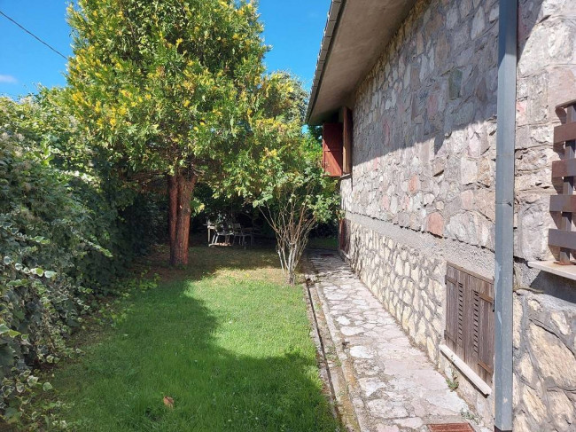 Casa indipendente in vendita a Collemare, L'aquila (AQ)