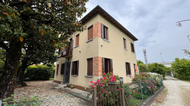 Casa indipendente in vendita a Treviso (TV)