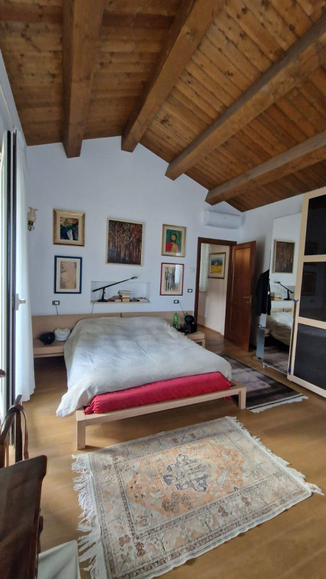 Villa in vendita a Acquaviva Picena