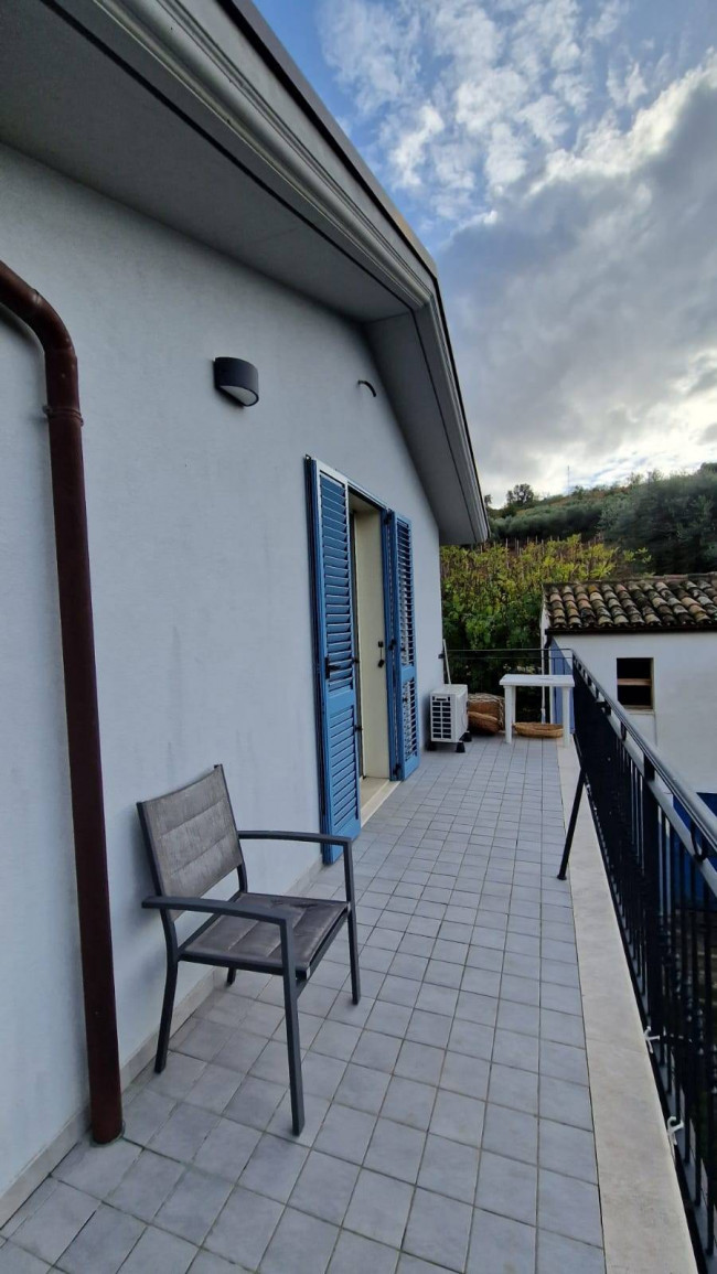 Villa in vendita a Acquaviva Picena