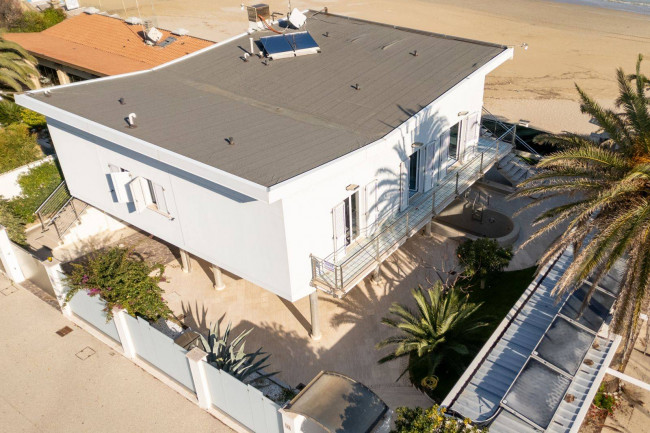 Villa in vendita a Grottammare