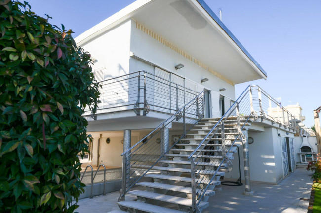 Villa in vendita a Grottammare