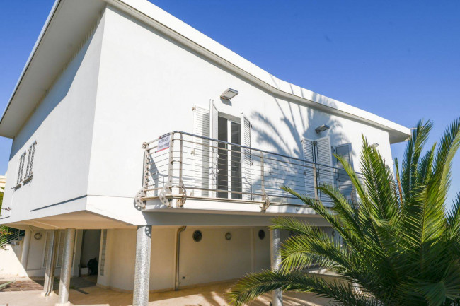Villa in vendita a Grottammare