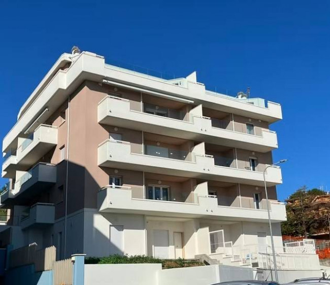 Appartamento in vendita a Acquaviva Picena