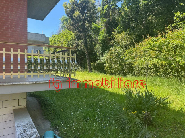 Villa in vendita a Cupra Marittima