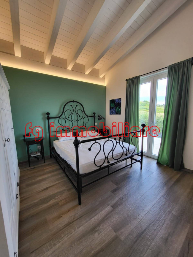 Villa in vendita a Acquaviva Picena
