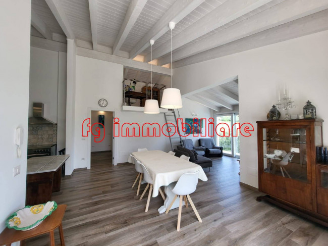 Villa in vendita a Acquaviva Picena
