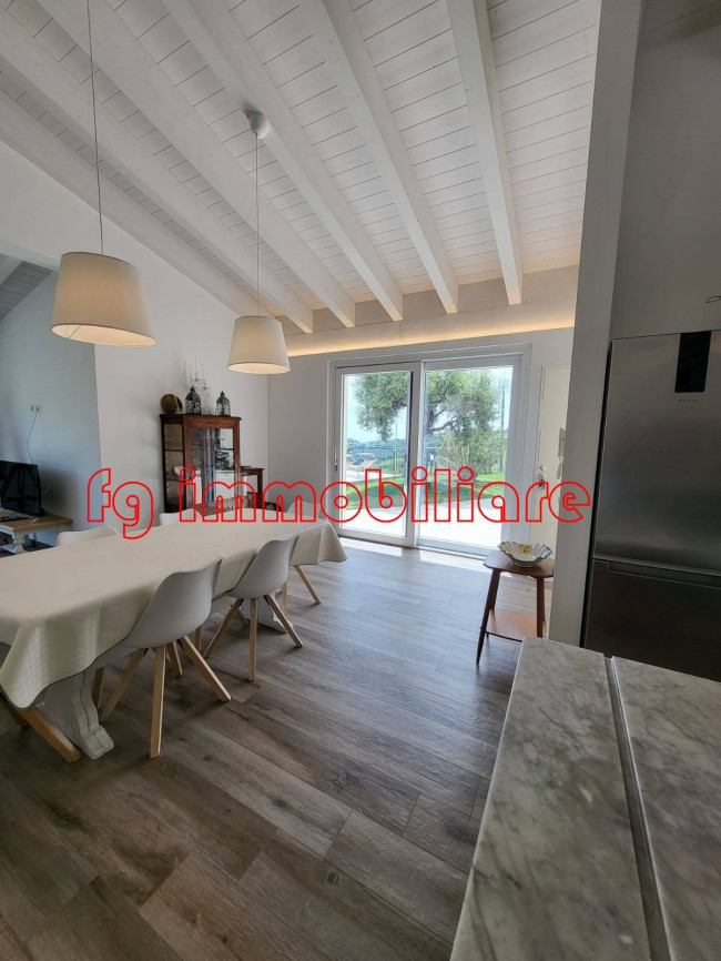 Villa in vendita a Acquaviva Picena