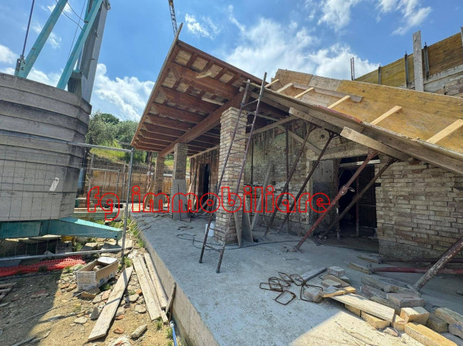casale in vendita a Ripatransone