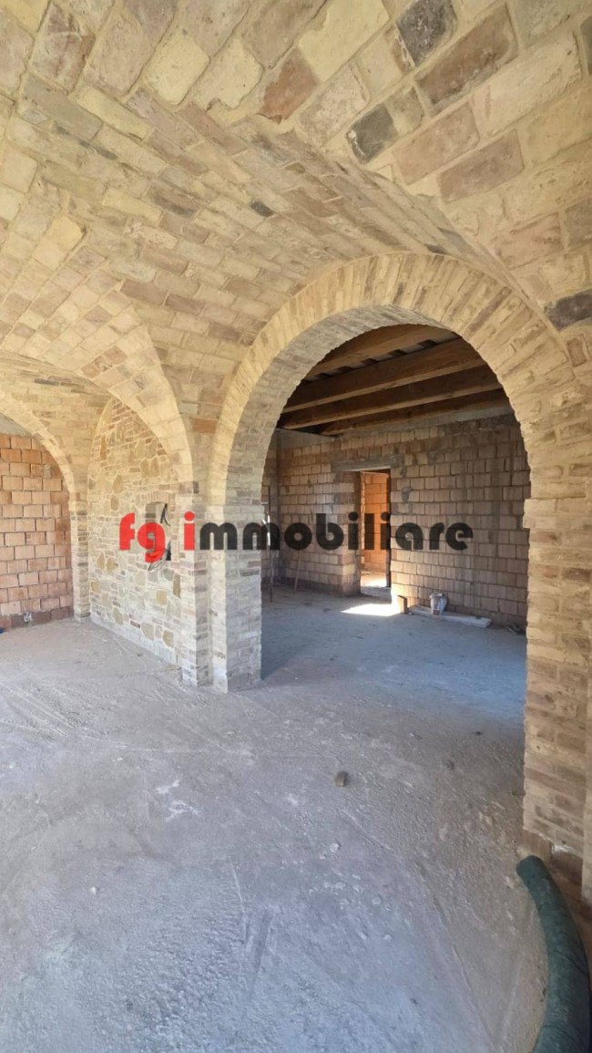 casale in vendita a Ripatransone