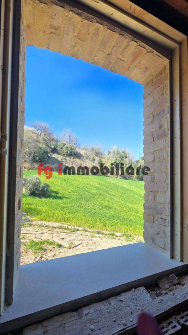 casale in vendita a Ripatransone