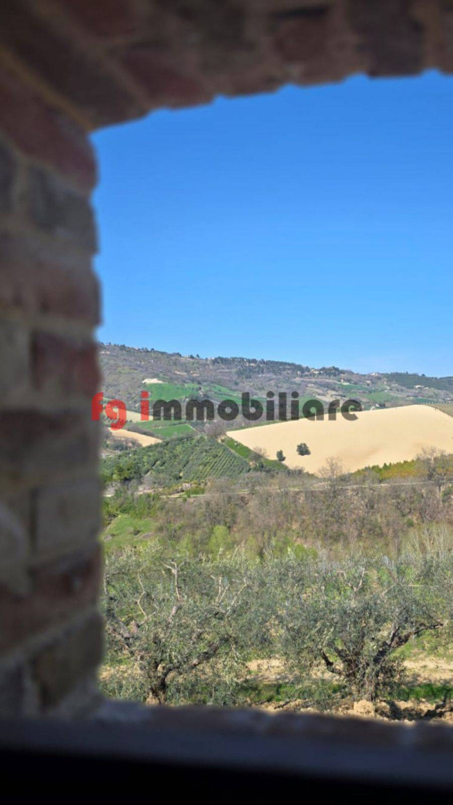 casale in vendita a Ripatransone