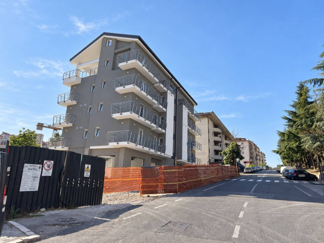 Locale commerciale
