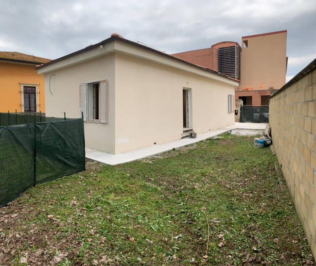 Ingrandisci la foto
