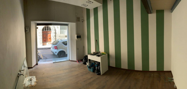 Fondo commerciale in Affitto a Pisa