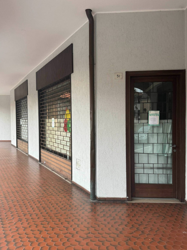Negozio in Affitto a Cuggiono