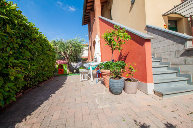 Casa indipendente in vendita a Titignano, Cascina (PI)