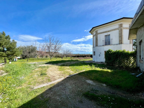 Villa in vendita a San Vito Chietino (CH)