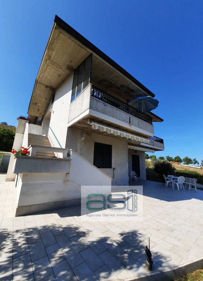 Villa in vendita a Tortoreto (TE)