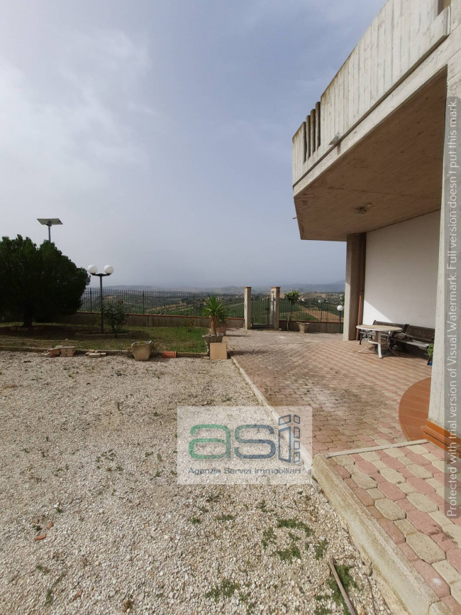 Casa indipendente in vendita a Torano Nuovo (TE)