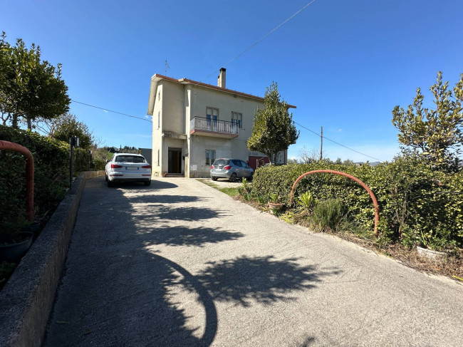 Casa singola in Vendita a Offida