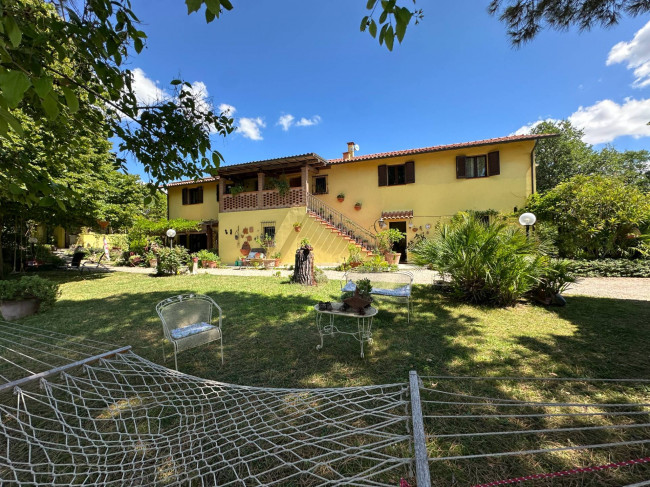 Villa in Vendita a Castel di Lama