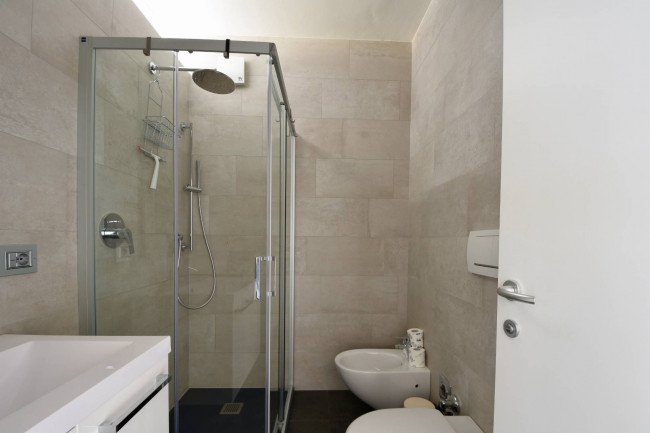Moderne, sanierte 2-Zimmer-Wohnung mit Balkon, Garage und traumhaftem Blick