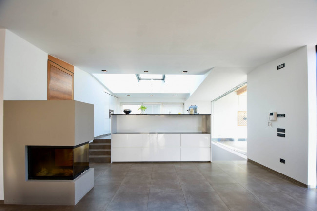 Exklusive 4-Zimmer-Attikawohnung mit luxuriöser Ausstattung und großer Terrasse