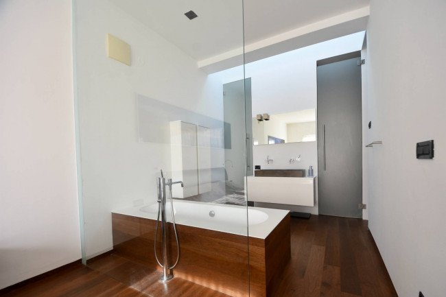 Exklusive 4-Zimmer-Attikawohnung mit luxuriöser Ausstattung und großer Terrasse