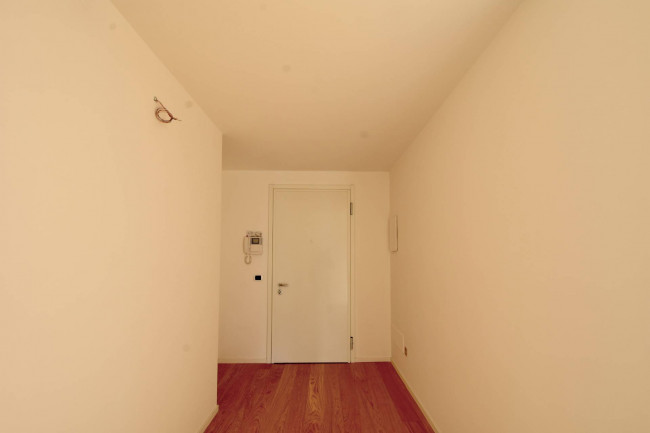 Helle Vierzimmerwohnung mit großer Terrasse von 43 m²