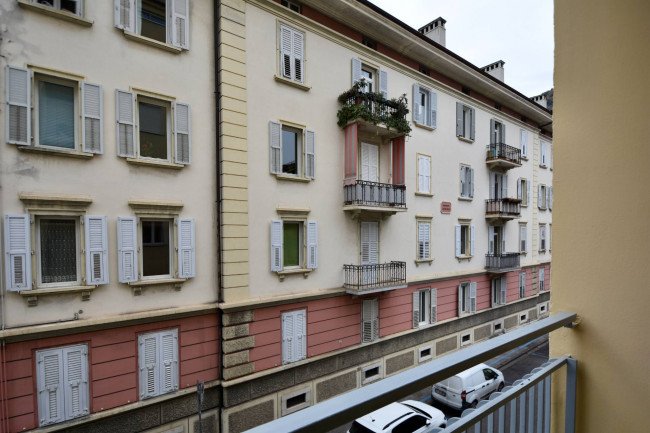 Moderne 2-Zimmer-Wohnung mit Balkon und effizienter Raumaufteilung