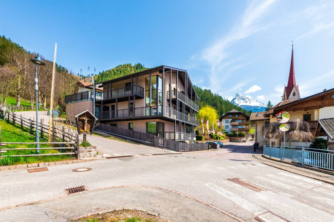 Exklusive Ferienresidenz mit vielseitigen Wohneinheiten und Ausbaupotential im Wellnessbereich