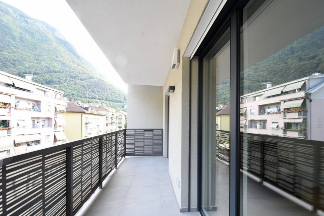 Stylish 2-Room Apartment with terrace in Bolzano-Oltrisarco