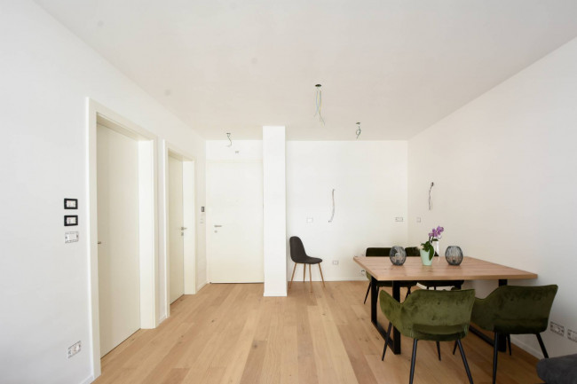 Stylish 2-Room Apartment with terrace in Bolzano-Oltrisarco