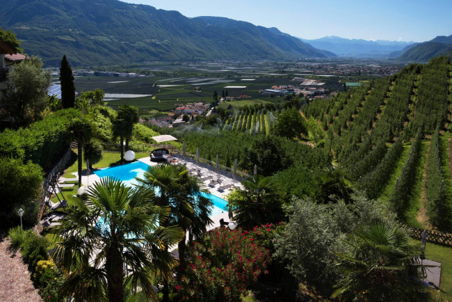 Exklusives Apparthotel **** in bester Panoramalage in Tscherms