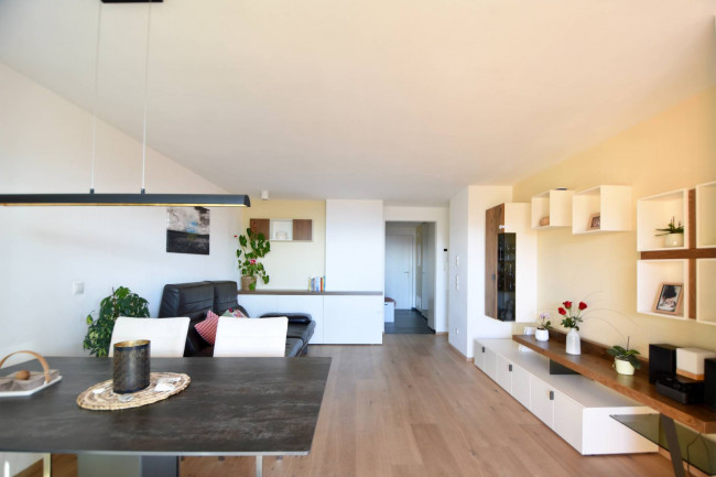 3-Zimmer-Wohnung mit Panoramablick auf die Dolomiten in Jenesien