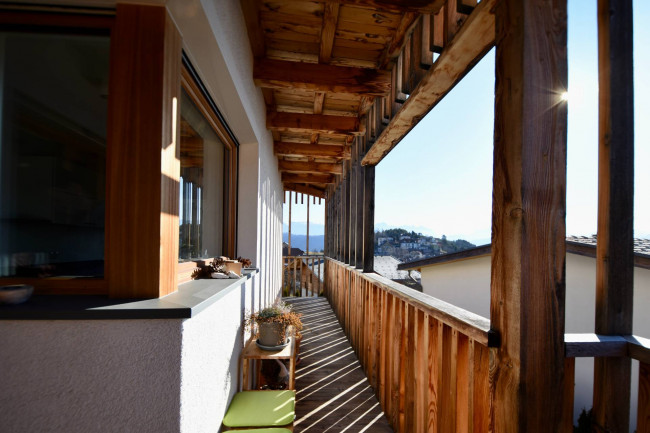 3-Zimmer-Wohnung mit Panoramablick auf die Dolomiten in Jenesien