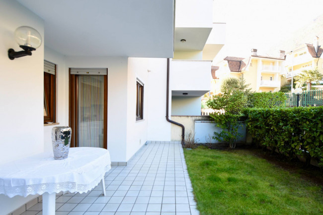 Dreizimmerwohnung in exklusiver Residenz mit Garten