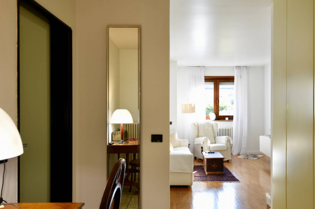 Dreizimmerwohnung in exklusiver Residenz mit Garten