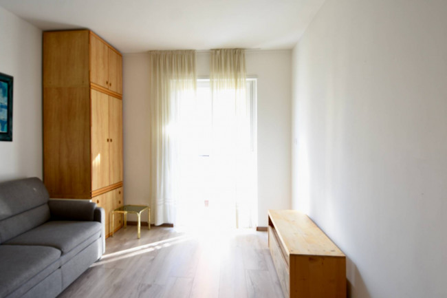 Moderne 2- Zimmerwohnung vollständig möbliert zur Miete