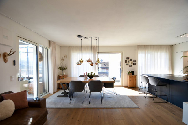 Lichtdurchflutete 4-Zimmer-Wohnung mit Panoramaterrasse in Eppan/Gand zu verkaufen