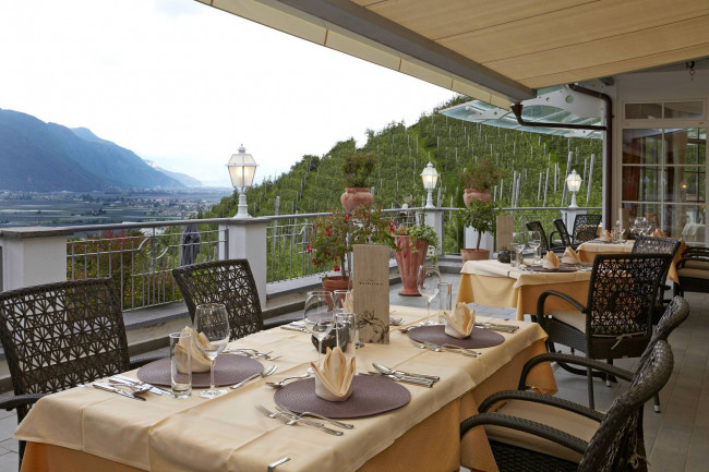 Exklusives Investment: Apparthotel **** in bester Panoramalage in Tscherms, Südtirol, Italien