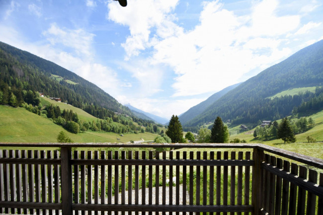Alpines Chalet mit Panoramablick und großzügigem Grundstück im Ultental