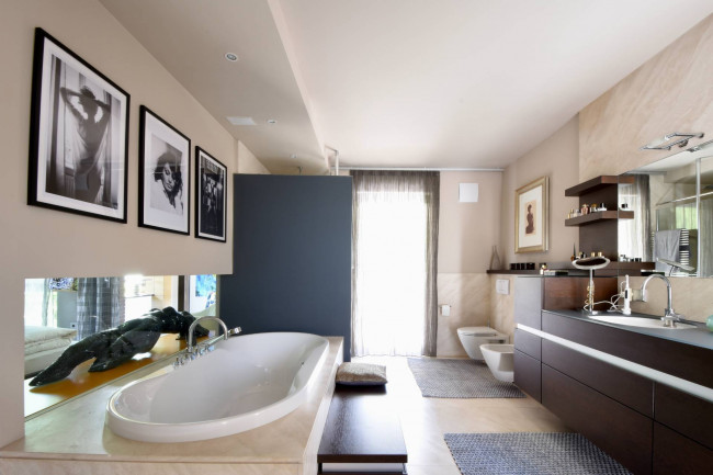 Exklusives Penthouse über zwei Etagen mit Terrassen und Mehrfachgarage in Bozen/Gries