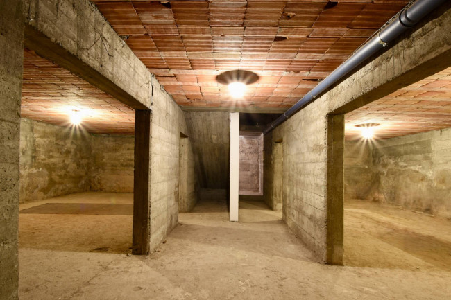 Gewerbefläche mit Geschäftslokal, Magazin und Lager in strategischer Lage von Bozen