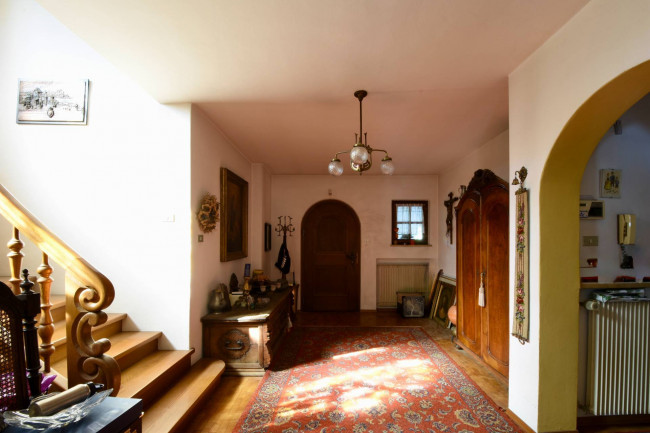 Geschlossener Hof „Thuillehof“ in sonniger Lage von Terlan zu verkaufen