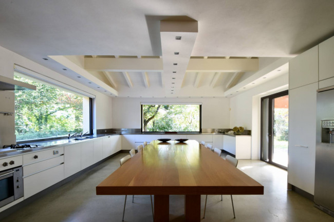 Herrschaftliche Villa mit Baugrundstück und weitläufigem Anwesen bei Piacenza