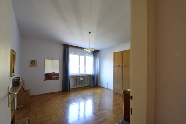 Großzügige 5-Zimmer-Wohnung mit zwei Balkonen in Bozen-Haslach