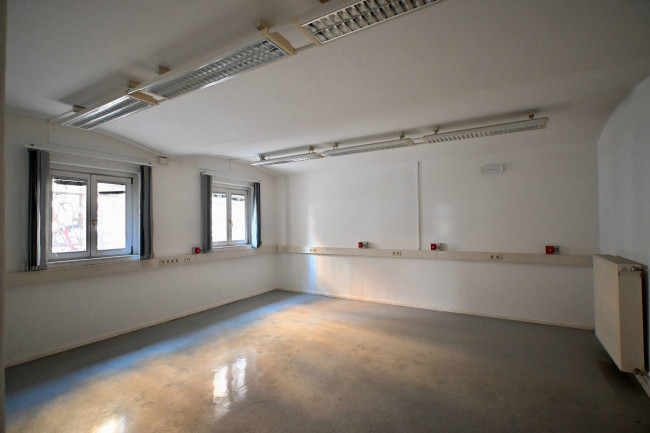 Zentral gelegenes Studio mit vier Räumen, Keller und barrierefreiem Zugang